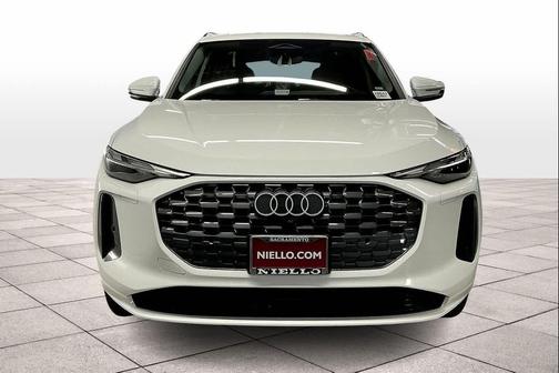 2025 Audi Q5 Premium