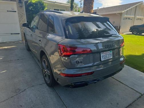 Chronos Gray Metallic 2025 Audi Q5 55 S line Premium Plus