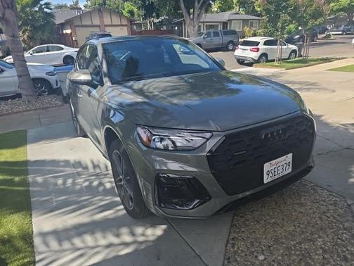 Chronos Gray Metallic 2025 Audi Q5 55 S line Premium Plus
