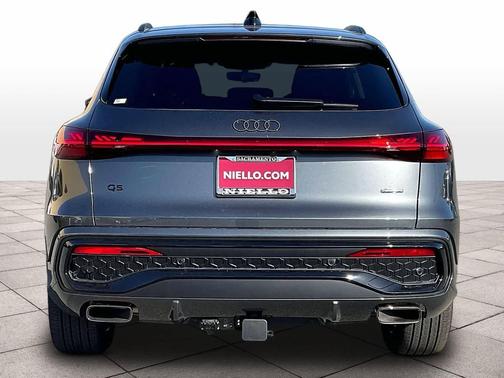 DAYTONA GRAY 2026 Audi Q5 Prestige TFSI quattro S tronic