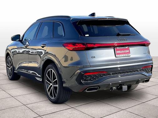 DAYTONA GRAY 2026 Audi Q5 Prestige TFSI quattro S tronic