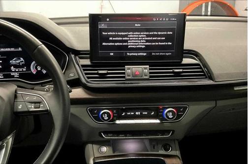 2022 Audi Q5 45 S line Premium Plus