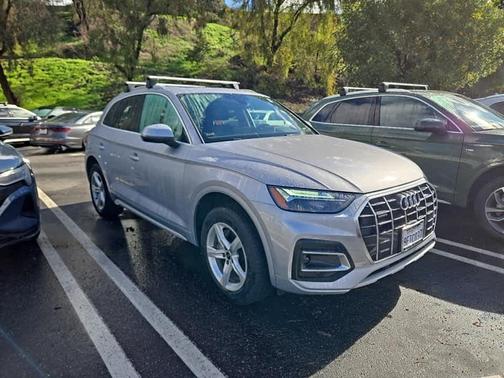 2023 Audi Q5 40 Premium