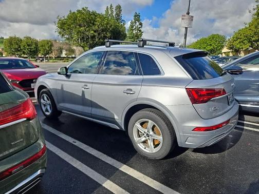 2023 Audi Q5 40 Premium