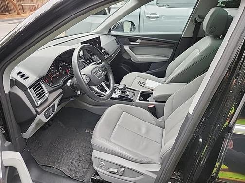 2023 Audi Q5 45 S line Premium