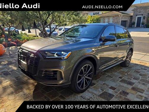 2023 Audi Q7 55 Premium Plus