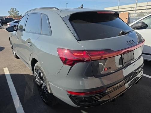 2024 Audi Q8 e-tron Prestige