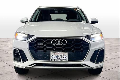 2023 Audi Q5 45 S line Premium