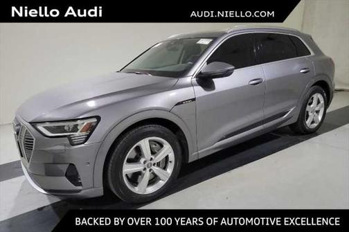 2019 Audi e-tron Premium Plus