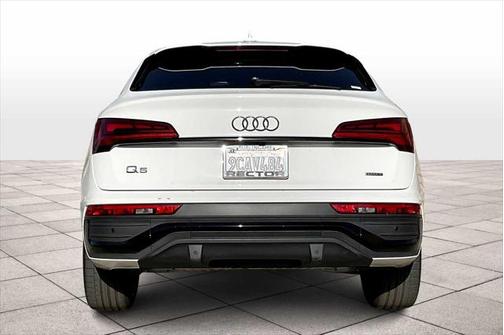 2022 Audi Q5 45 S line Premium Plus