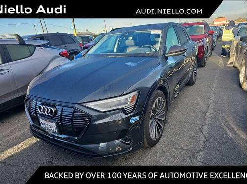 2021 Audi e-tron Premium