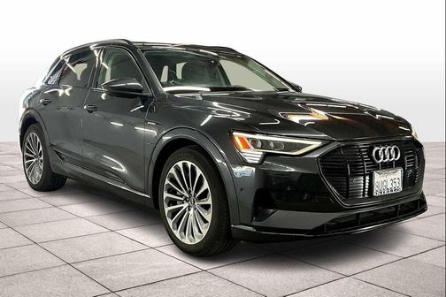 2021 Audi e-tron Premium
