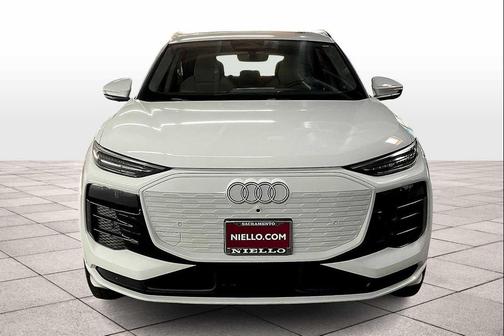 2025 Audi Q6 e-tron Premium Plus quattro