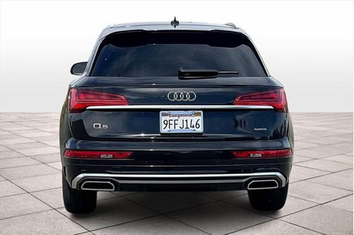 2023 Audi Q5 45 S line Premium