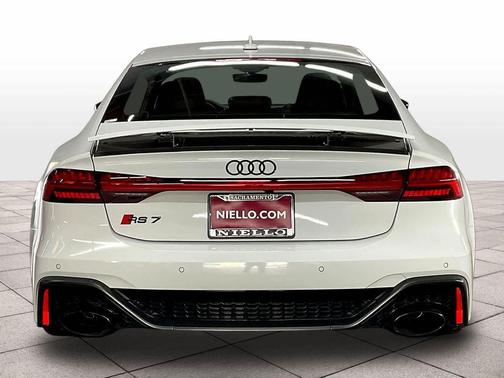 2025 Audi RS 7 4.0T Performance