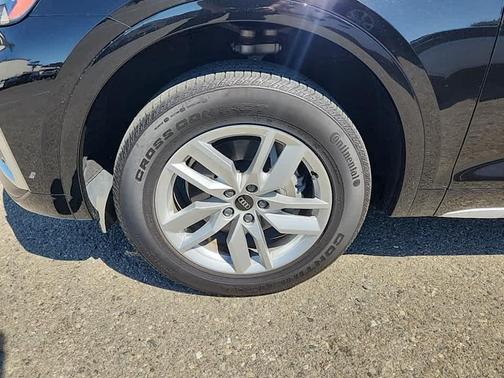2023 Audi Q5 45 S line Premium