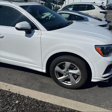 Ibis White 2020 Audi Q3 45 Premium