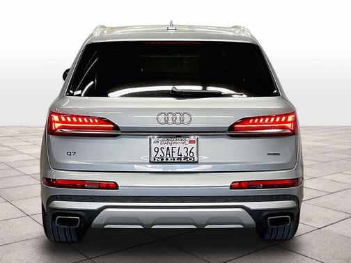 2025 Audi Q7 55 Premium Plus
