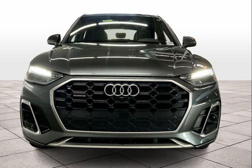 2022 Audi Q5 45 S line Premium Plus