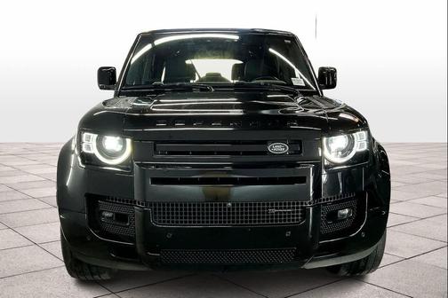 2023 Land Rover Defender 130 X-Dynamic SE