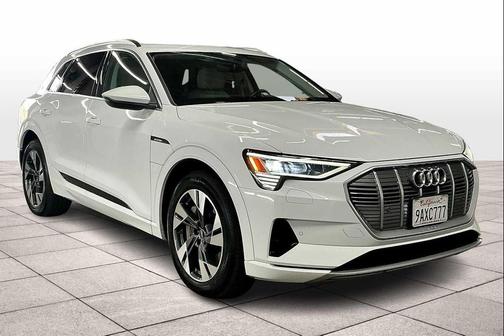 2022 Audi e-tron Premium