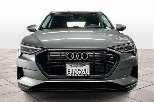 2021 Audi e-tron Premium