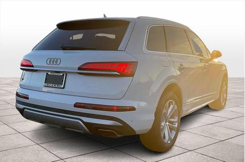 2025 Audi Q7 55 Premium Plus