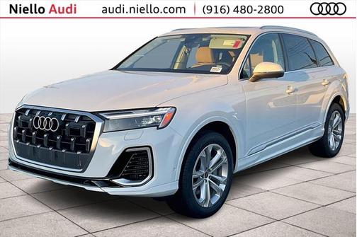 2025 Audi Q7 55 Premium Plus