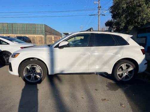 2025 Audi Q5 45 S line Premium