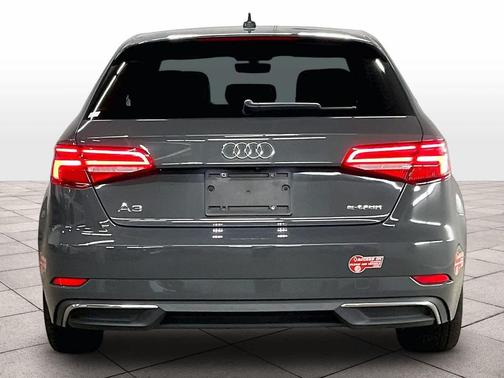 2017 Audi A3 e-tron 1.4T Premium