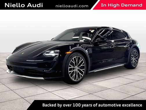 Jet Black Metallic 2022 Porsche Taycan 4
