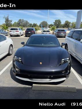 Jet Black Metallic 2022 Porsche Taycan 4