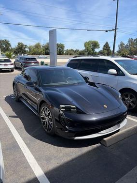 Jet Black Metallic 2022 Porsche Taycan 4