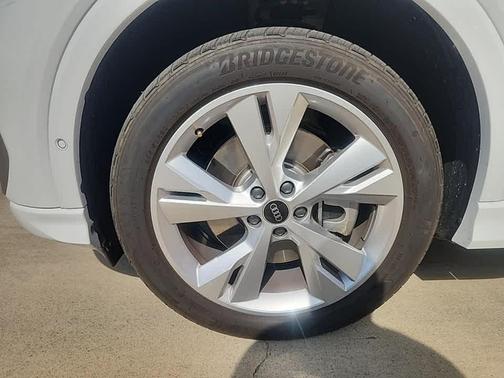 2023 Audi Q4 e-tron Premium Plus 50 quattro
