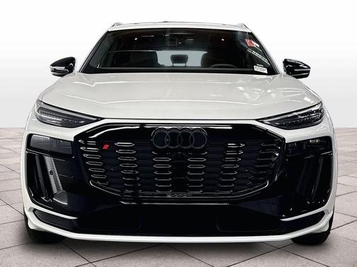 GLACIER WHITE 2027 Audi SQ6 e-tron Premium Plus