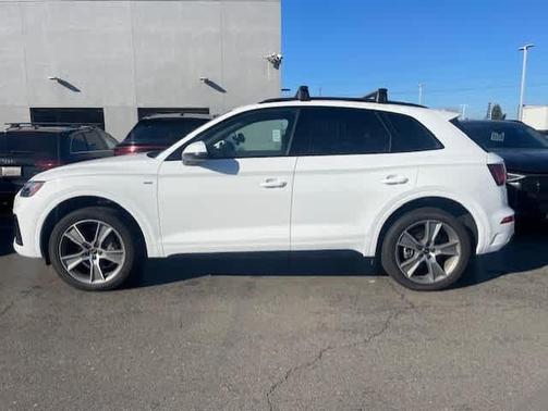 2025 Audi Q5 45 S line Premium