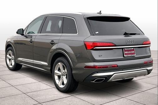 2026 Audi Q7 45 Premium
