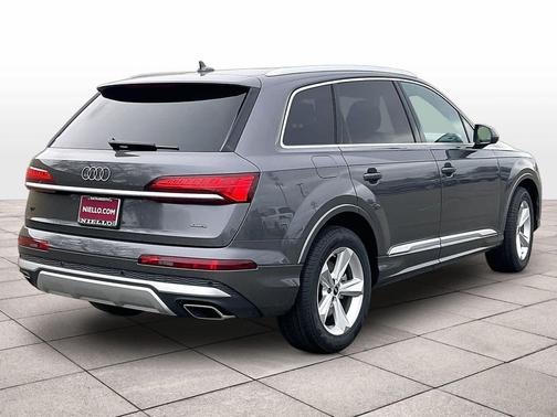 2026 Audi Q7 45 Premium
