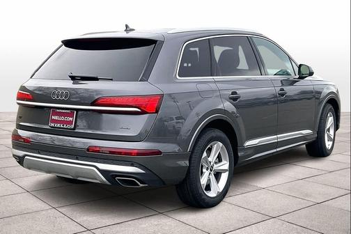 2026 Audi Q7 45 Premium