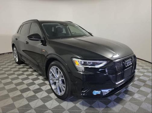 2021 Audi e-tron Prestige