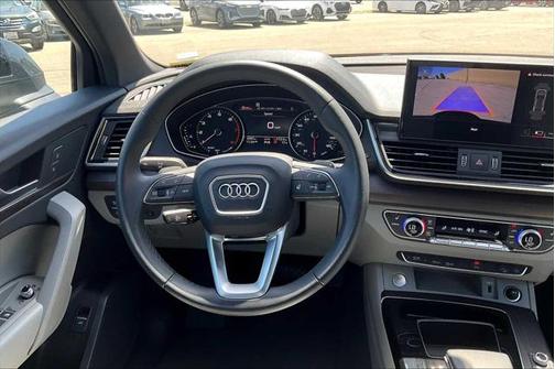 2024 Audi Q5 45 S line Premium