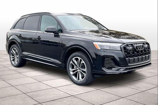 2026 Audi Q7 45 Premium