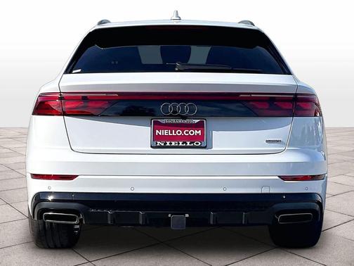 GLACIER WHITE 2026 Audi Q8 55 Prestige