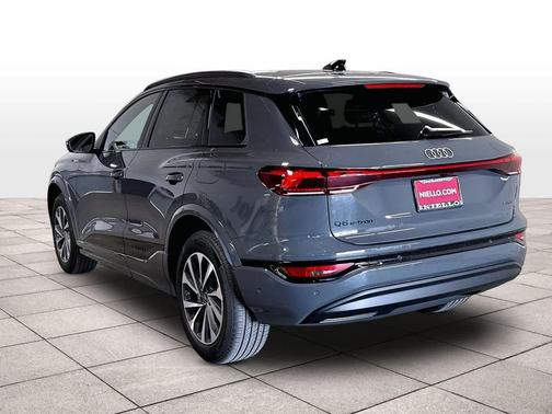 Magnet Gray 2027 Audi Q6 e-tron Premium