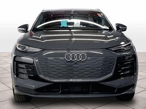 Magnet Gray 2027 Audi Q6 e-tron Premium