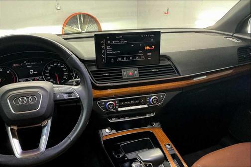 2022 Audi Q5 45 S line Premium