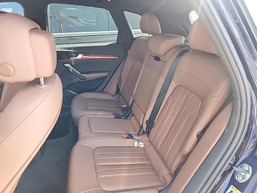 2022 Audi Q5 45 S line Premium