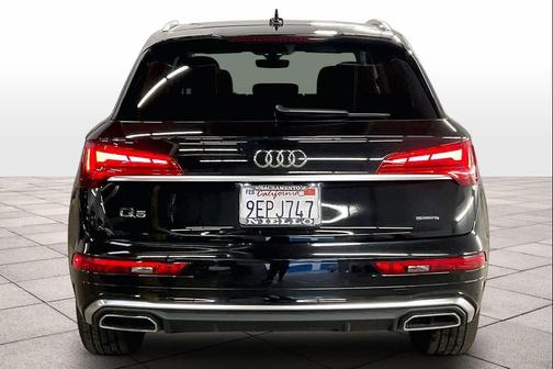 2023 Audi Q5 45 S line Premium Plus