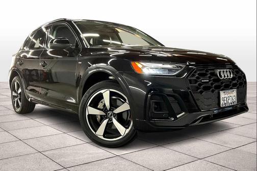 Mythos Black Metallic 2023 Audi Q5 45 S line Premium Plus