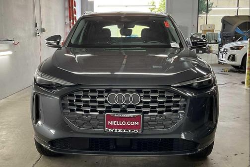 2025 Audi Q5 Premium Plus TFSI quattro S tronic